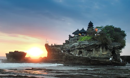 tanah-lot-temple-tabanan